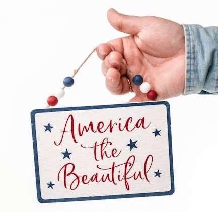 A Sweet Celebration of Love in America: Valentine’s Week in 2025 — Traditions, Trends & Romantic Ideas..America beautiful board,The Definition of Love in the USA Today: A Deep Exploration