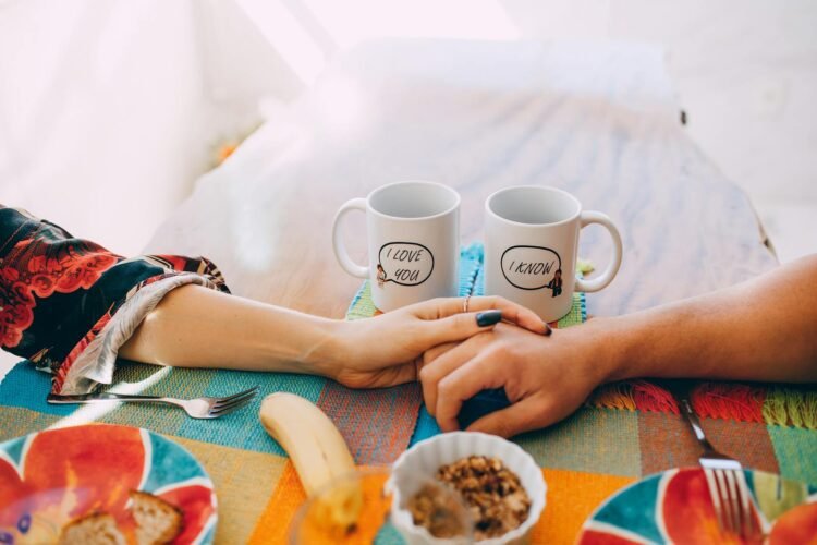Love & Health in 2025: Toxic Love vs Healthy Love – 5 Signs Your Heart Needs a Detox 2 Love & Health in 2025: Toxic Love vs Healthy Love – 5 Signs Your Heart Needs a Detox