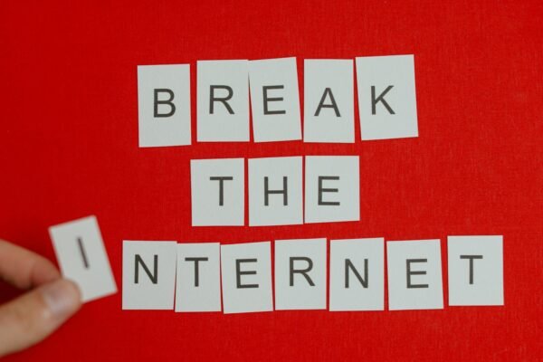 Relationships in the Digital Age: Navigating Online Dating Fatigue & Social Media's Profound Impact 2 Relationships in the Digital Age: Navigating Online Dating Fatigue & Social Media's Profound Impact. love, relationships,online dating, social media,