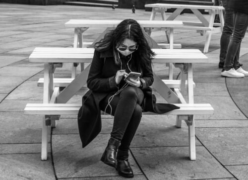 Relationships in the Digital Age in 2025 : Navigating Online Dating Fatigue & Social Media's Profound Impact 1 Relationships in the Digital Age in 2025 : Navigating Online Dating Fatigue & Social Media's Profound Impact.